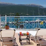 Apartman Sea Breeze Számi