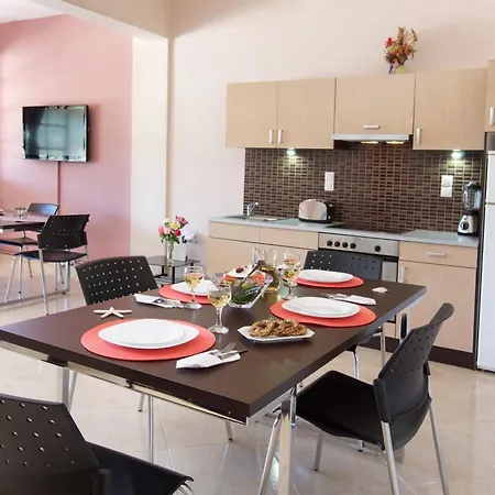 Sea Breeze Apartman Számi